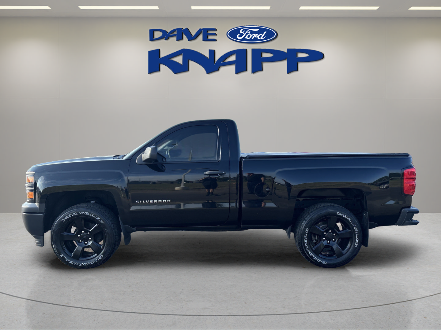 Used 2015 Chevrolet Silverado 1500 W/T w/ Black Out Edition RWD image 3