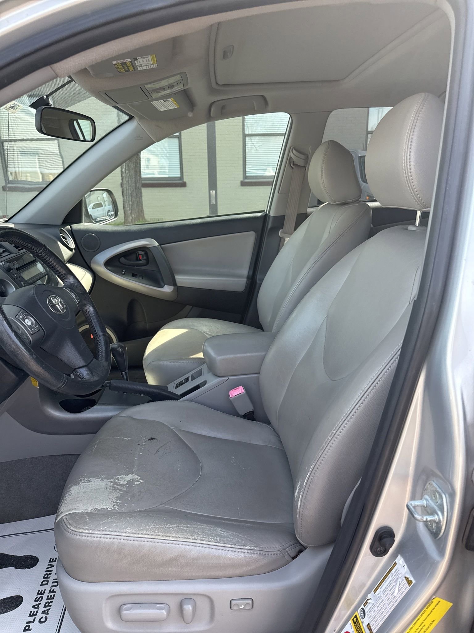 Used 2008 Toyota RAV4 Limited image 11