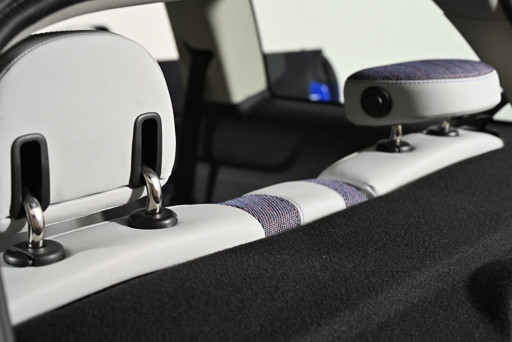 Certified 2025 MINI Cooper S image 29