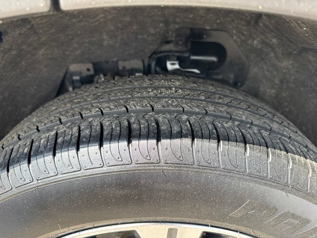 Used 2023 Nissan Rogue SV FWD image 33
