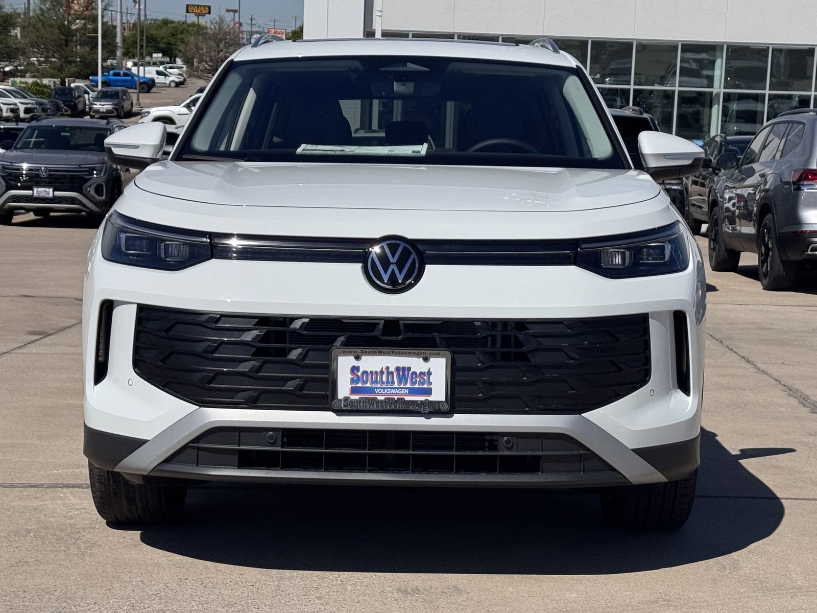 New 2026 Volkswagen Tiguan SE image 9