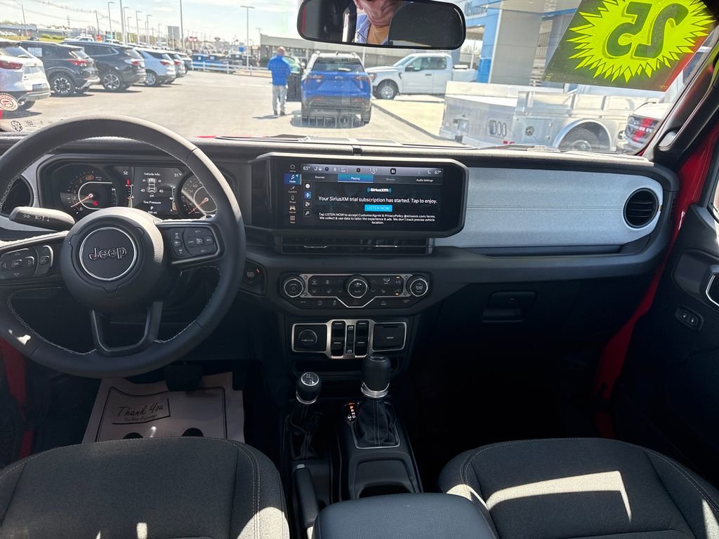 Used 2025 Jeep Wrangler Sport S image 15