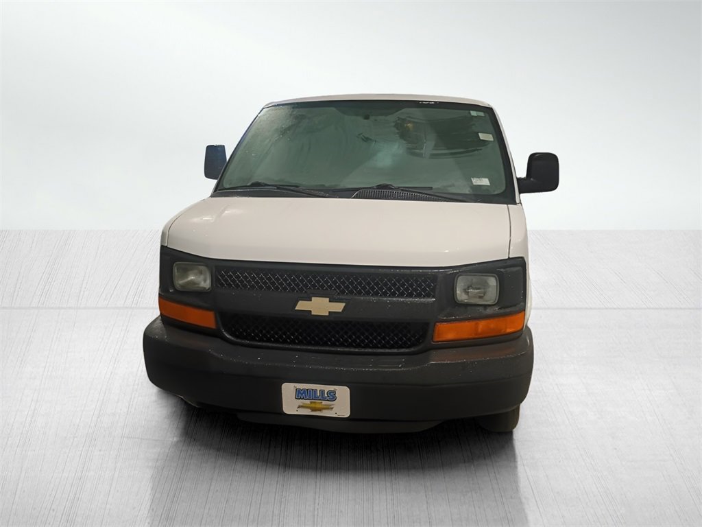 Used 2013 Chevrolet Express 1500 image 2