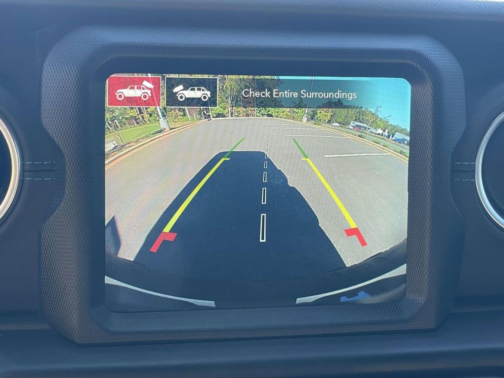 Used 2022 Jeep Wrangler Unlimited Rubicon 4xe image 29