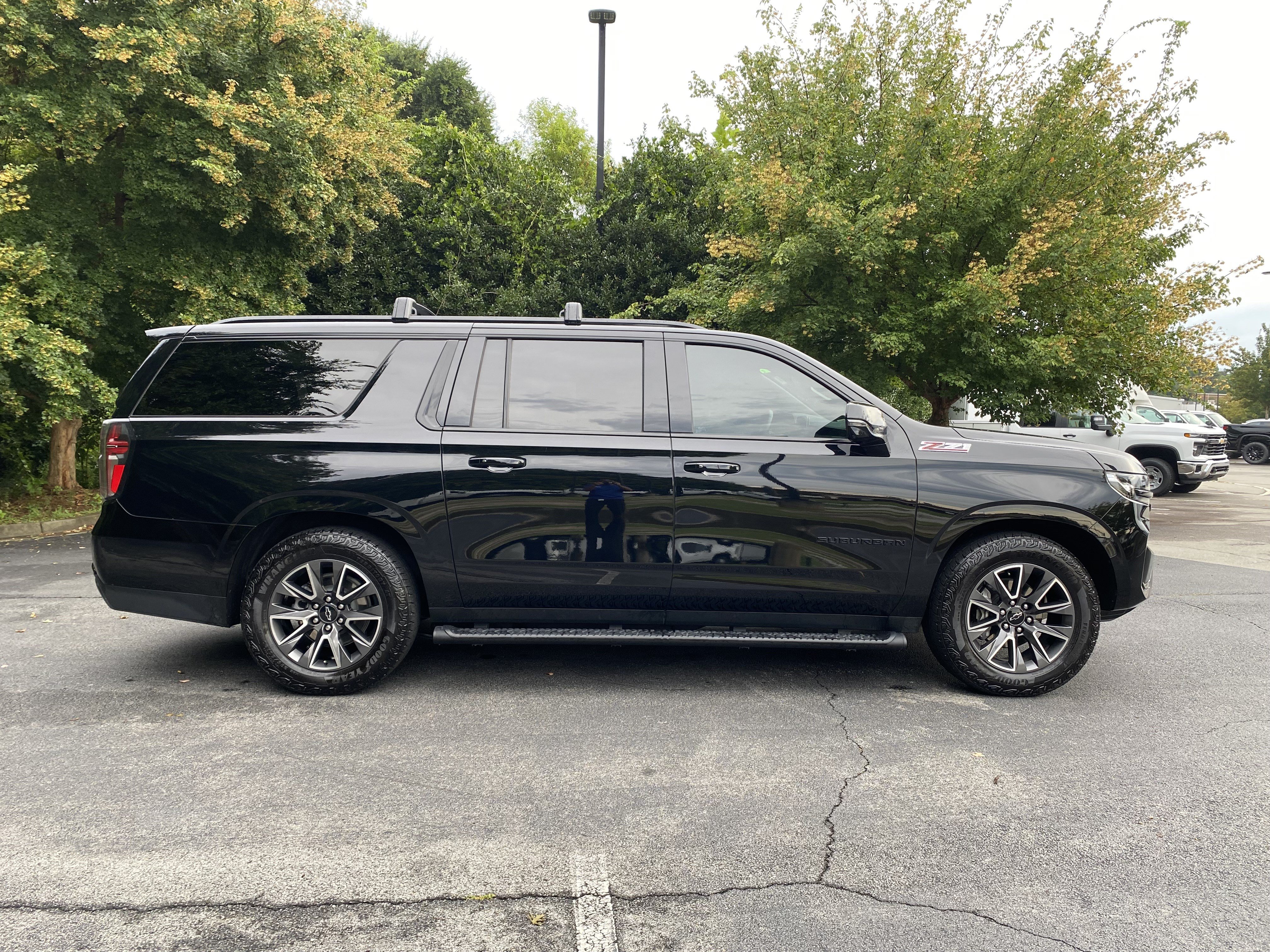 Used 2024 Chevrolet Suburban Z71 w/ Z71 Off-Road Package AWD/4WD image 10