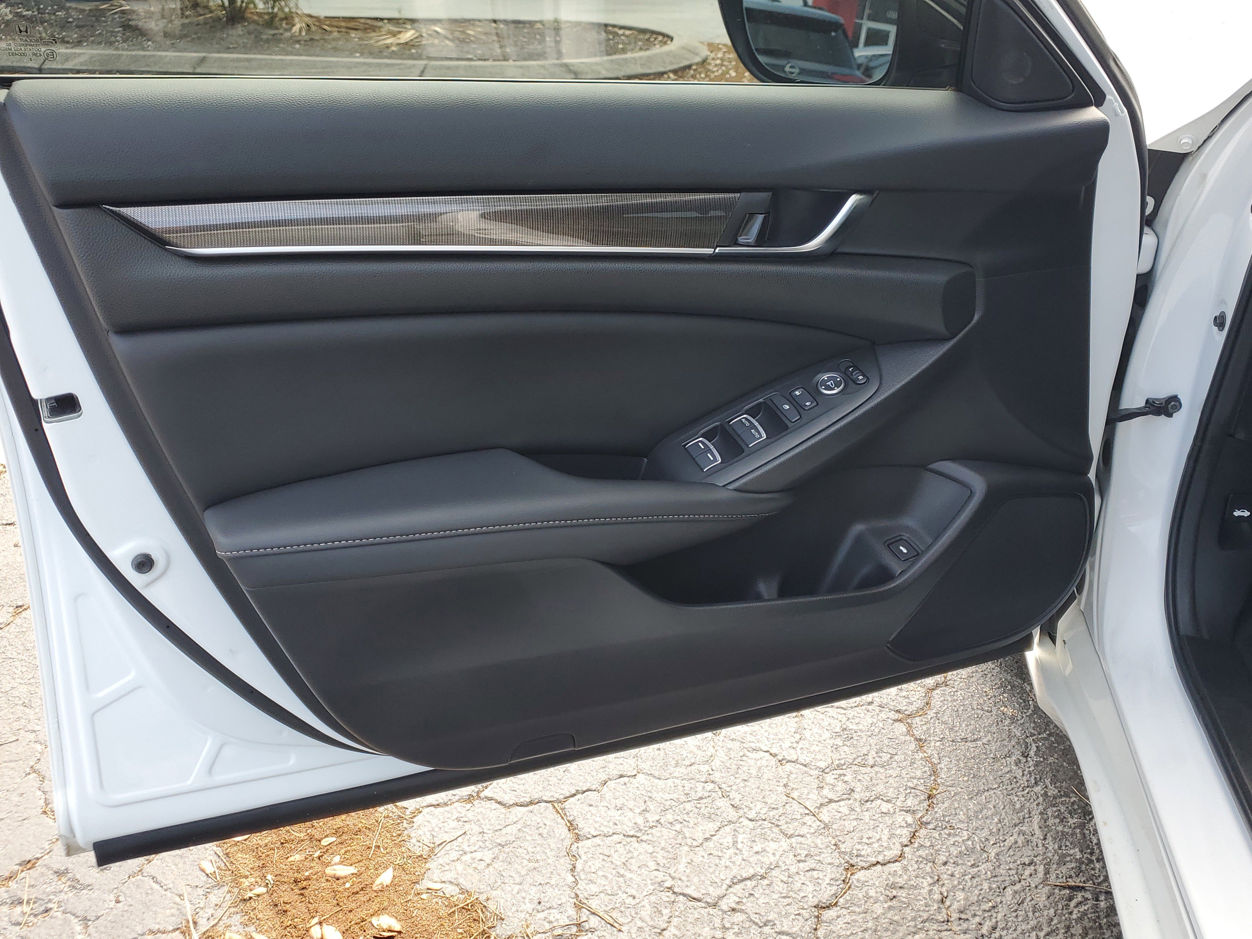 Used 2022 Honda Accord Sport image 17