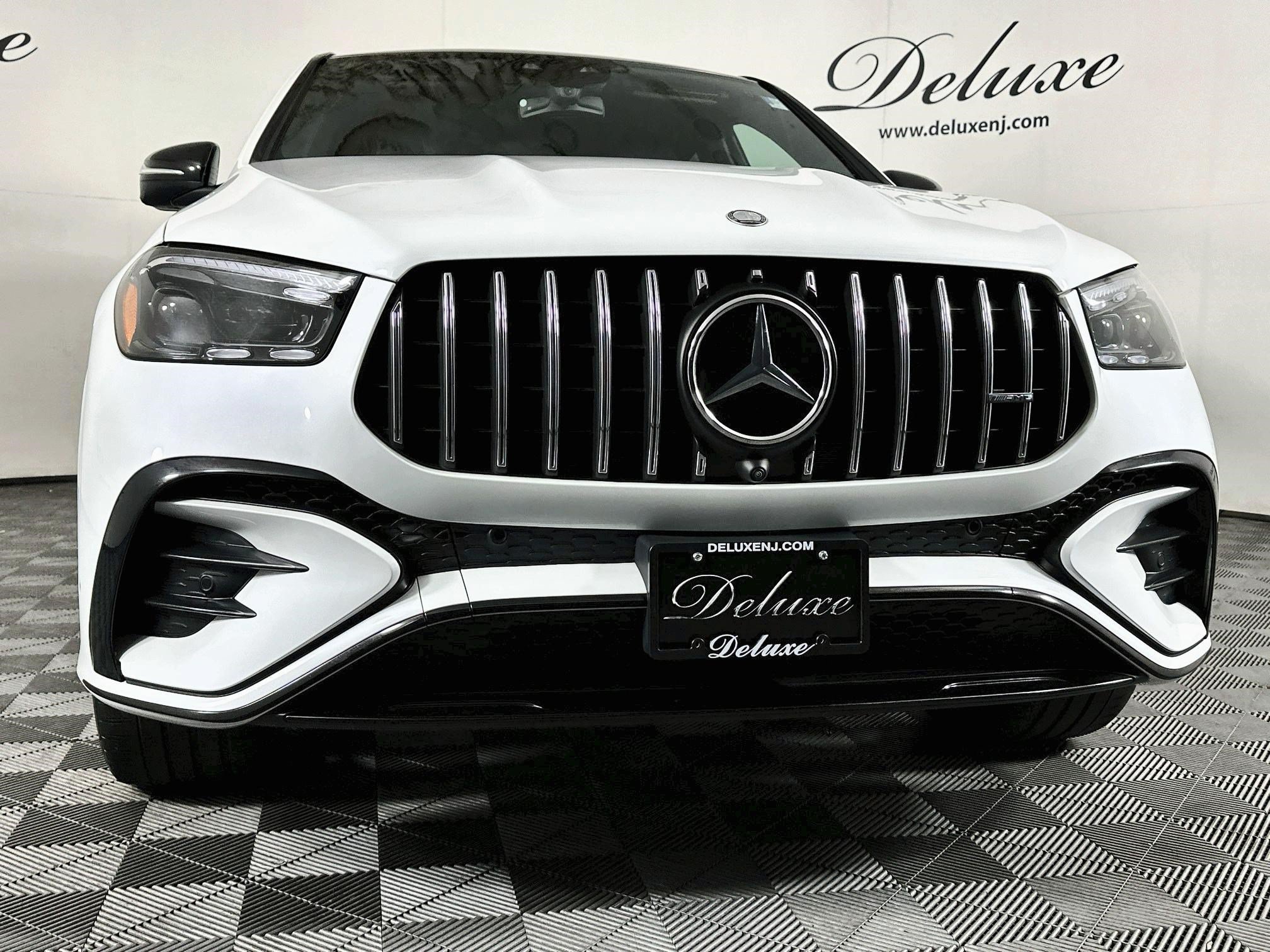 Used 2025 Mercedes-Benz GLE 53 AMG 4MATIC Coupe w/ Driver Assistance Package image 31