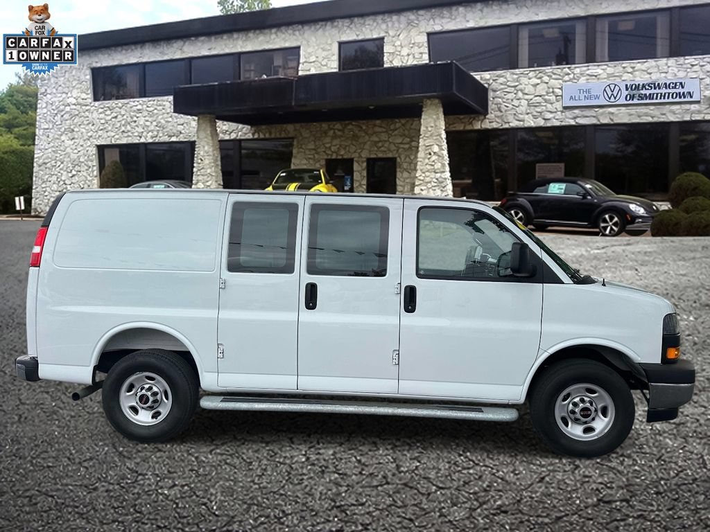 Used 2025 GMC Savana 2500 w/ Driver Convenience Package RWD image 4