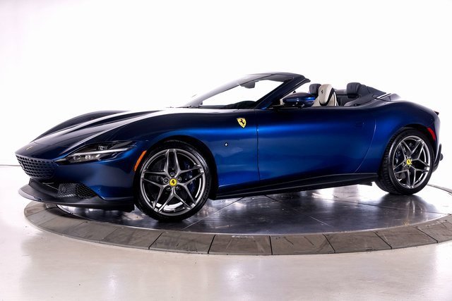 Used 2025 Ferrari Roma Spider image 1