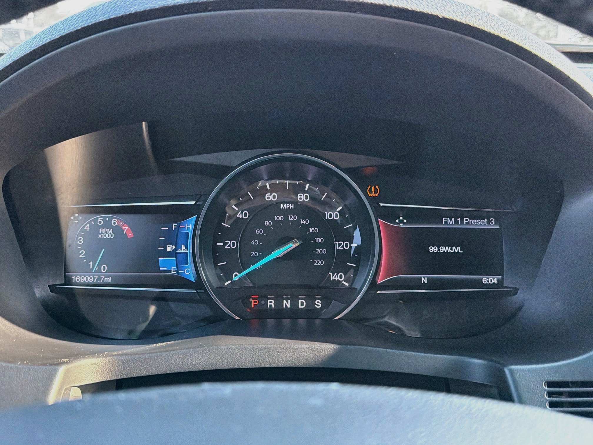 Used 2016 Ford Explorer XLT w/ Equipment Group 202A AWD/4WD image 16