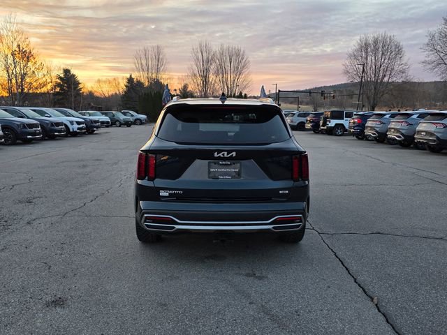 Certified 2023 Kia Sorento EX image 7