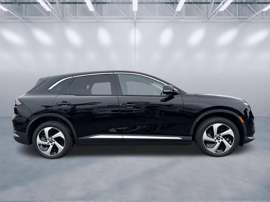 New 2025 VinFast VF 8 Eco AWD/4WD image 3