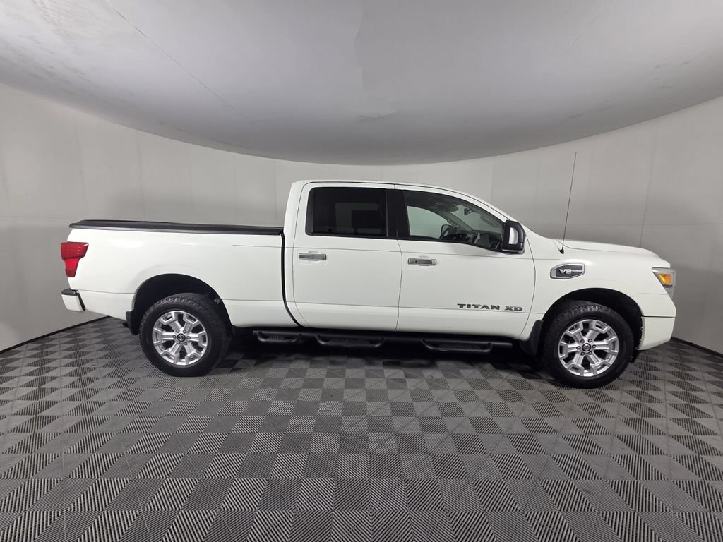 Used 2021 Nissan Titan SV w/ SV Convenience Package AWD/4WD image 5