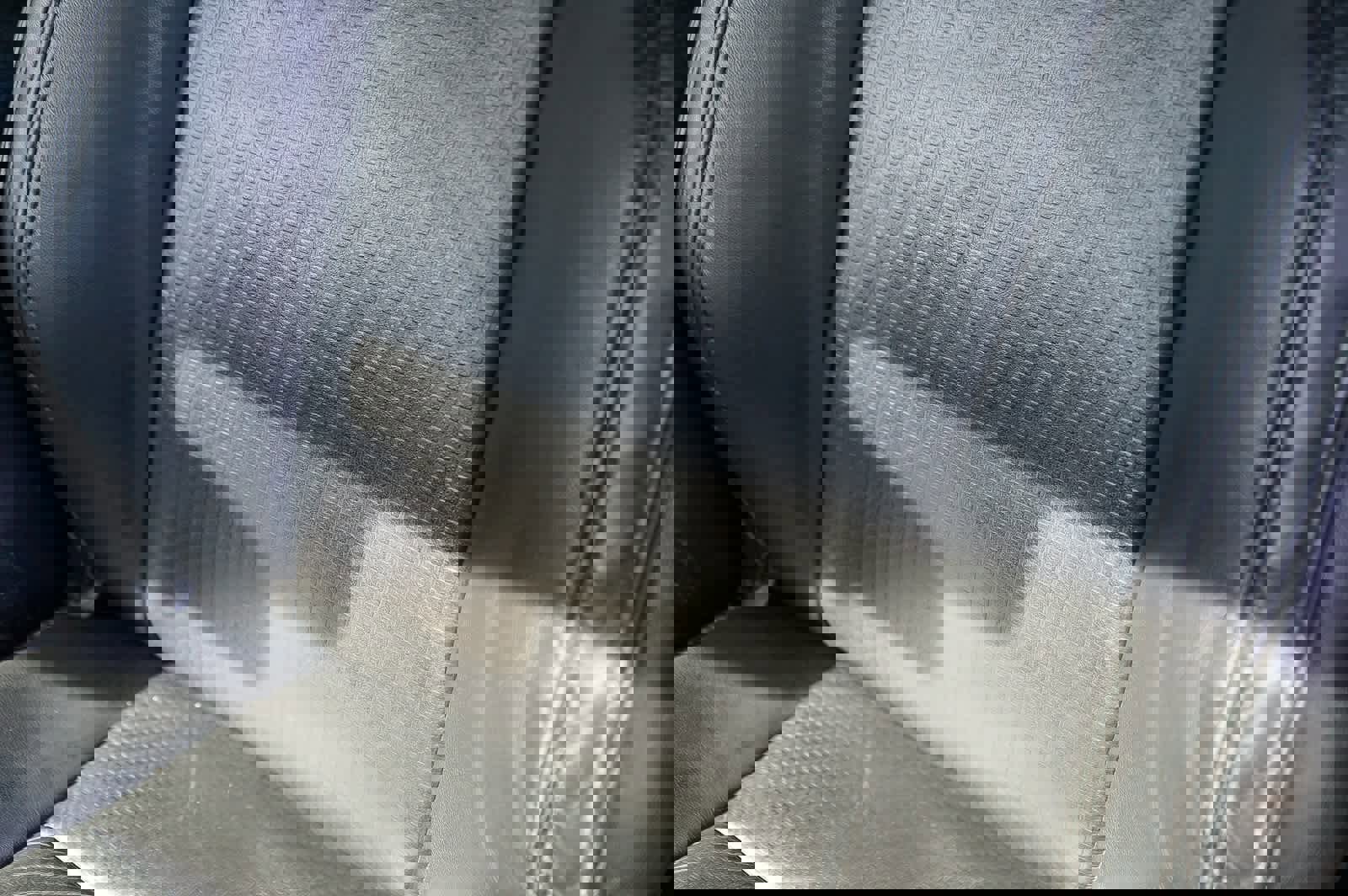 Used 2018 Toyota Tacoma TRD Sport w/ TRD Premium Sport Package image 19