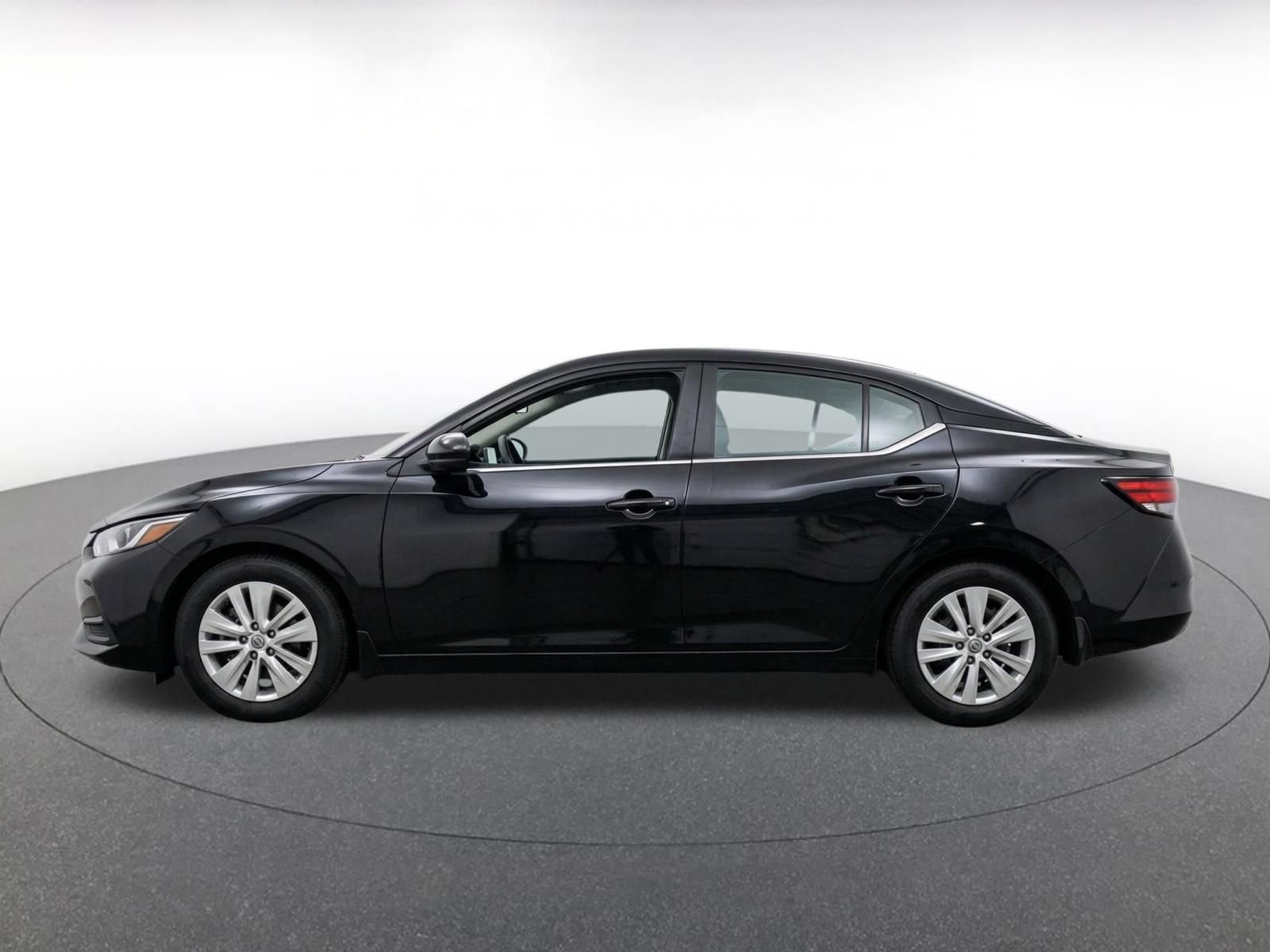 Used 2025 Nissan Sentra S FWD image 4
