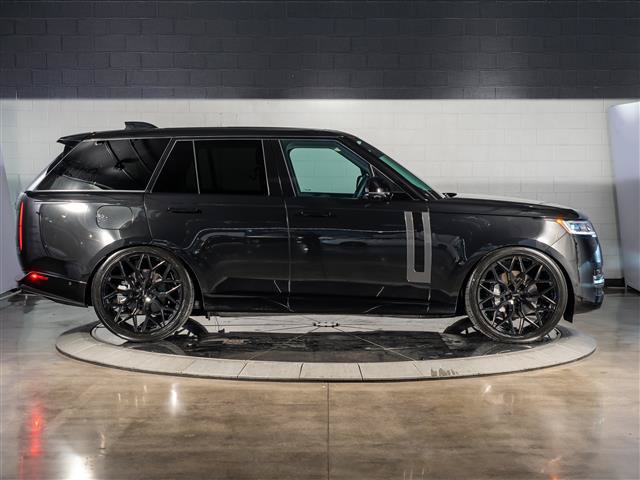 Used 2026 Land Rover Range Rover SE AWD/4WD image 8