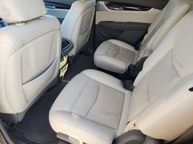 Used 2023 Cadillac XT6 Premium Luxury w/ Technology Package image 30