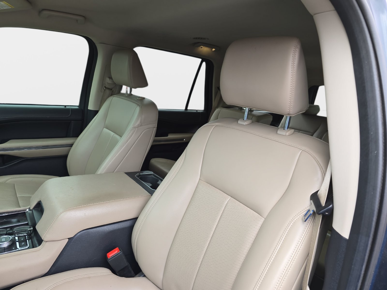 Used 2024 Ford Expedition XLT AWD/4WD image 10