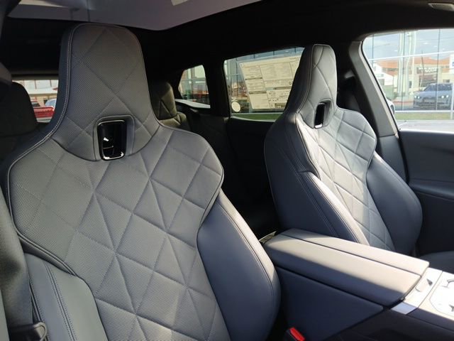 New 2026 BMW iX M70 image 18