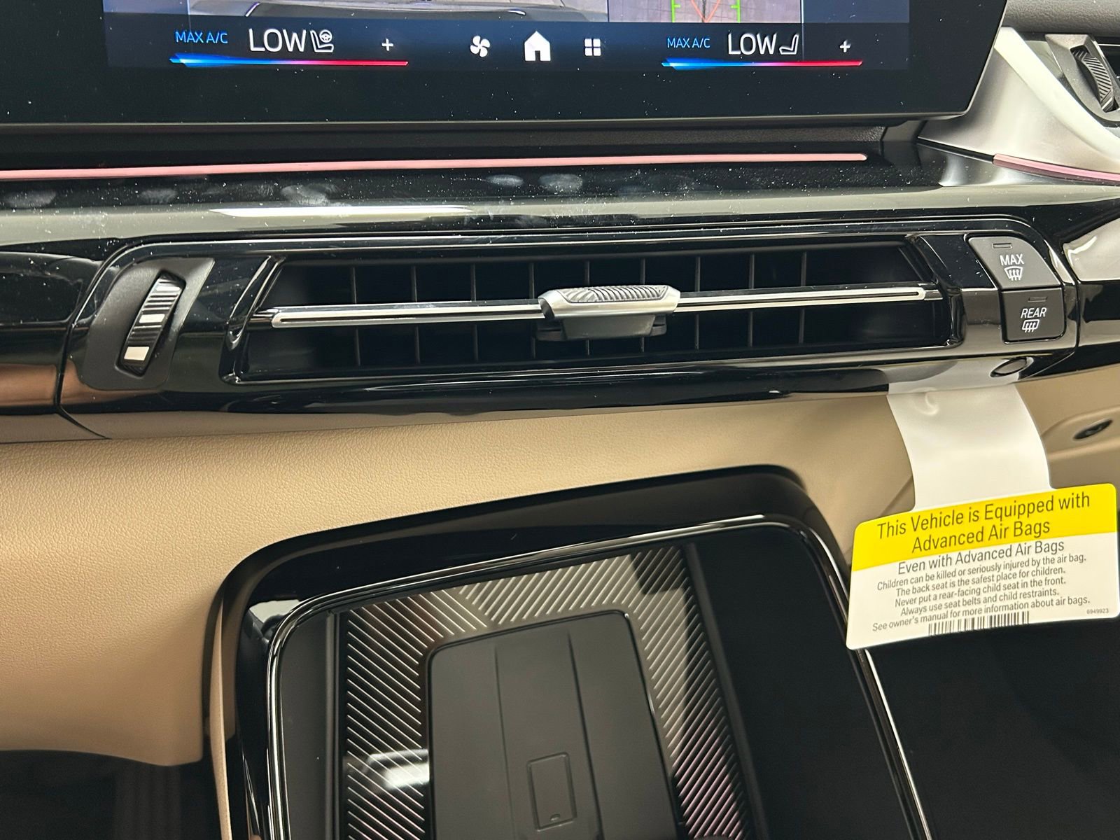 New 2025 BMW X1 xDrive28i w/ Premium Package image 19