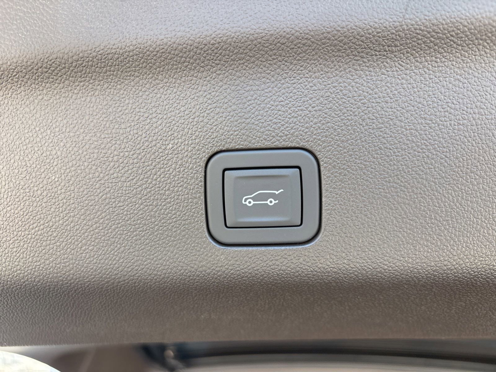 New 2026 Chevrolet Tahoe LT w/ Comfort Package AWD/4WD image 19