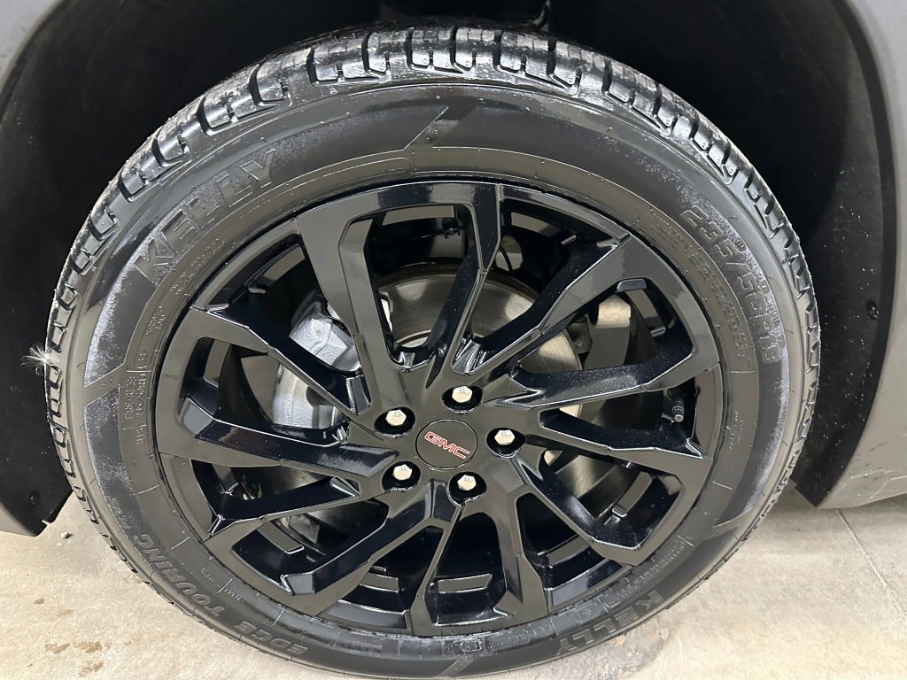 Used 2023 GMC Terrain SLE w/ Driver Convenience Package image 36