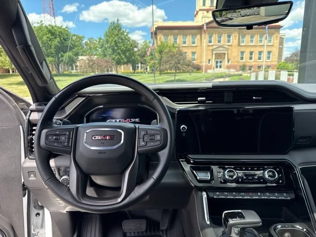 Used 2025 GMC Sierra 1500 AT4X AWD/4WD image 17