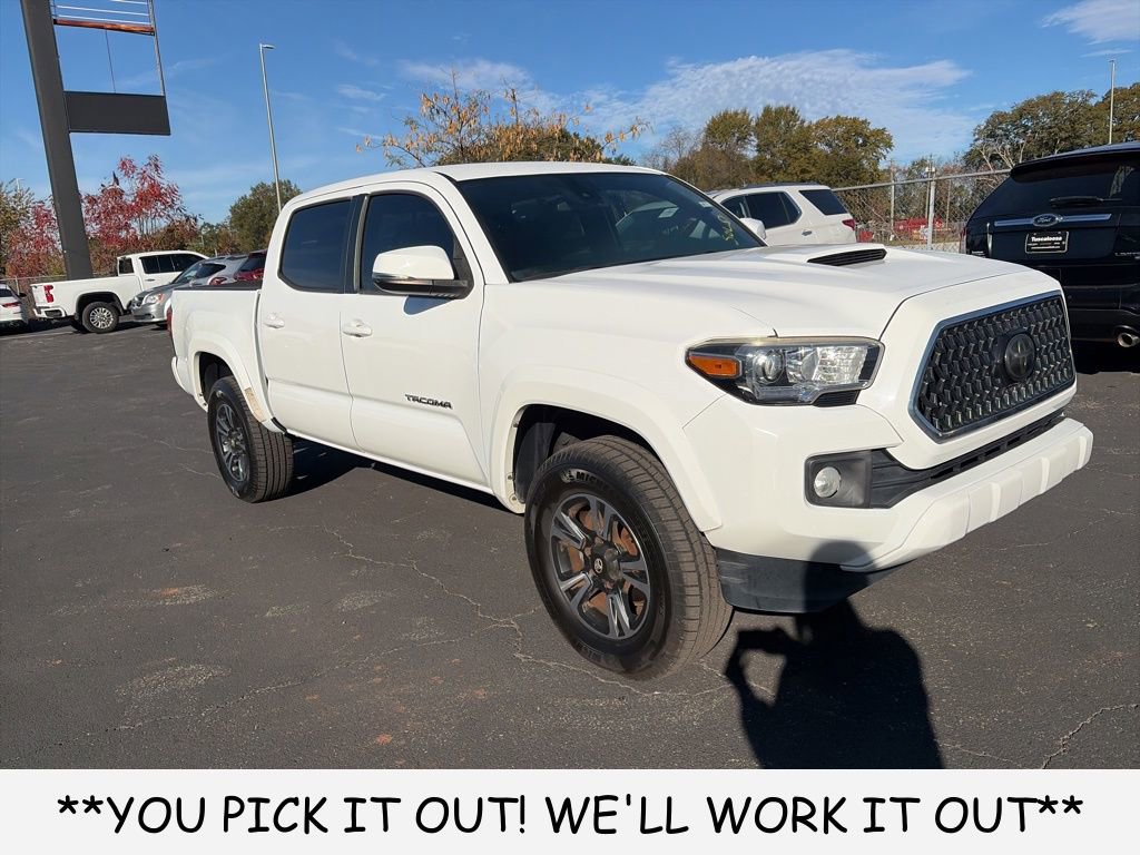 Used 2018 Toyota Tacoma TRD Sport image 1