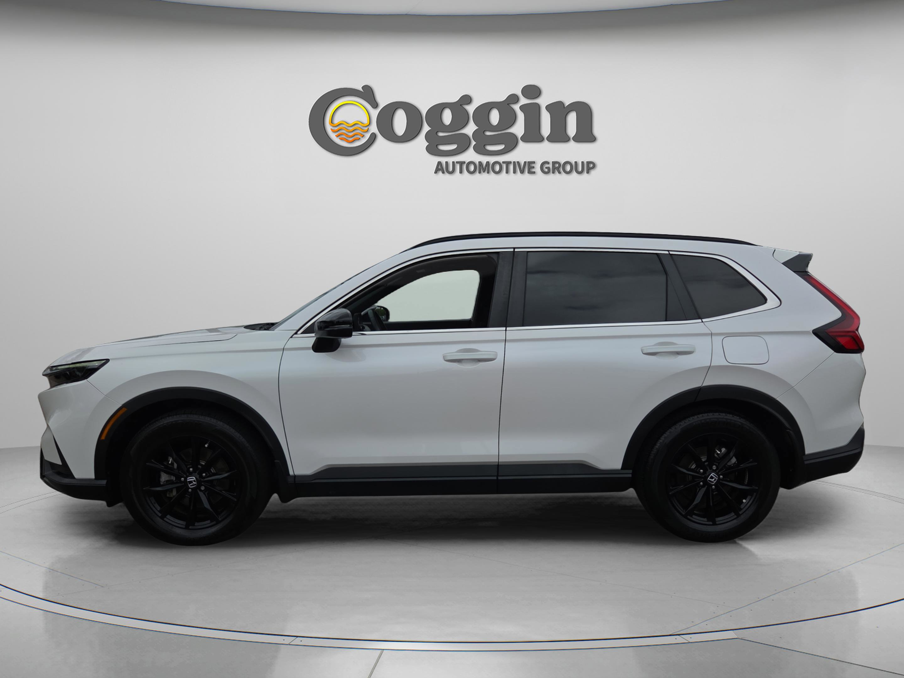 Used 2024 Honda CR-V Sport image 2