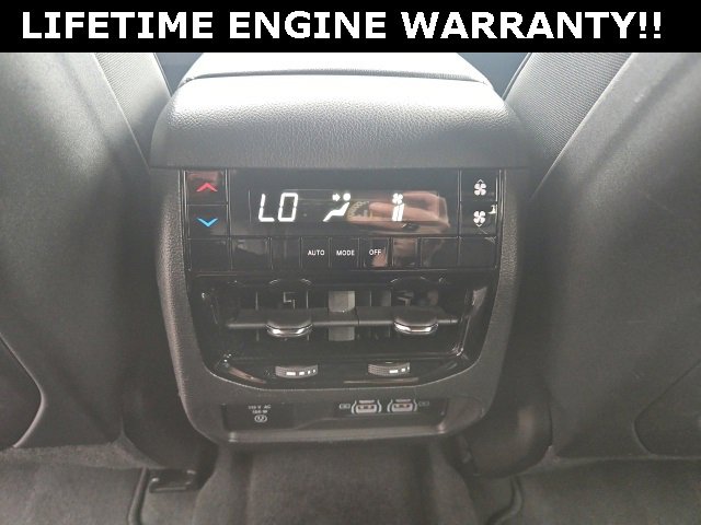 Used 2024 Jeep Grand Cherokee L Laredo image 30