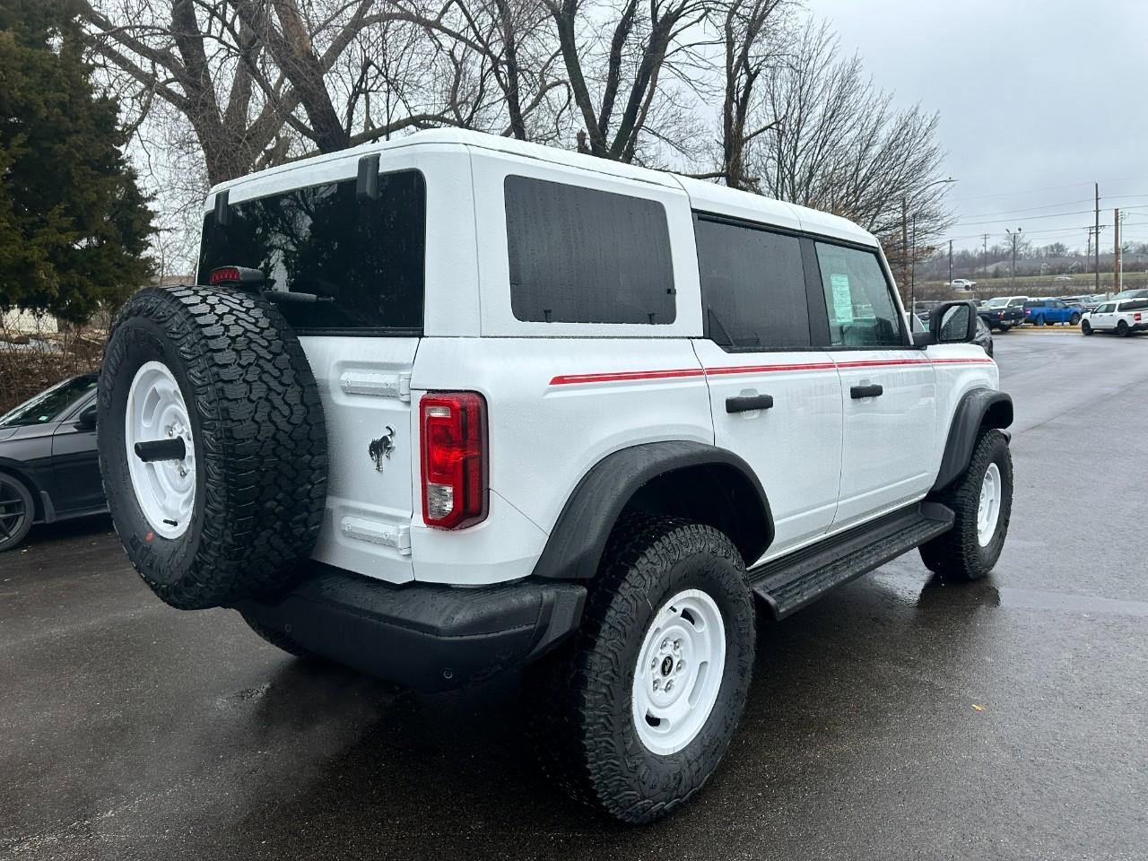 New 2026 Ford Bronco Heritage Edition image 3