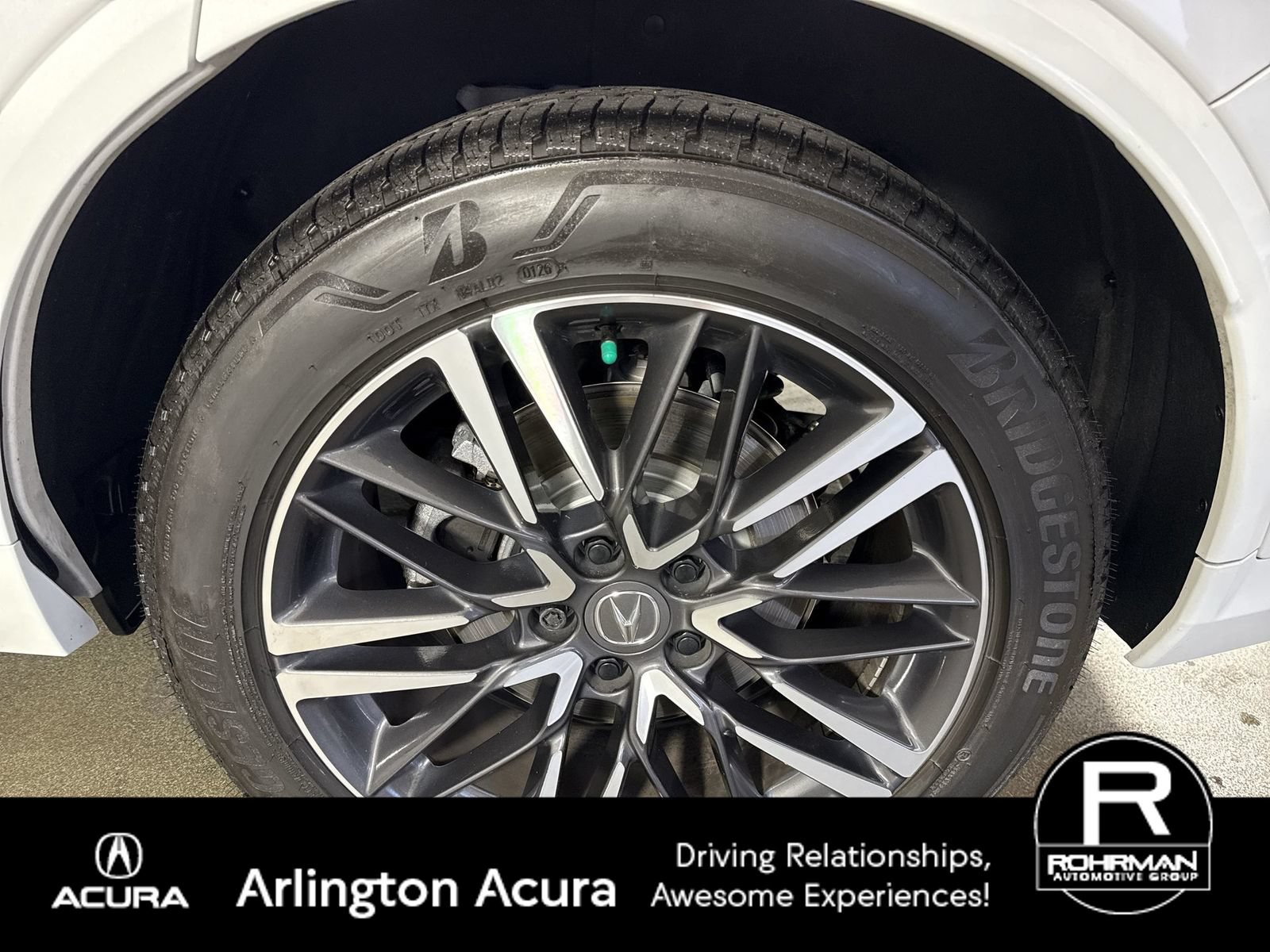 Certified 2026 Acura MDX w/ Advance Package AWD/4WD image 5