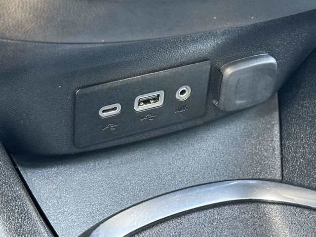 Used 2023 Chevrolet Malibu LT FWD image 7