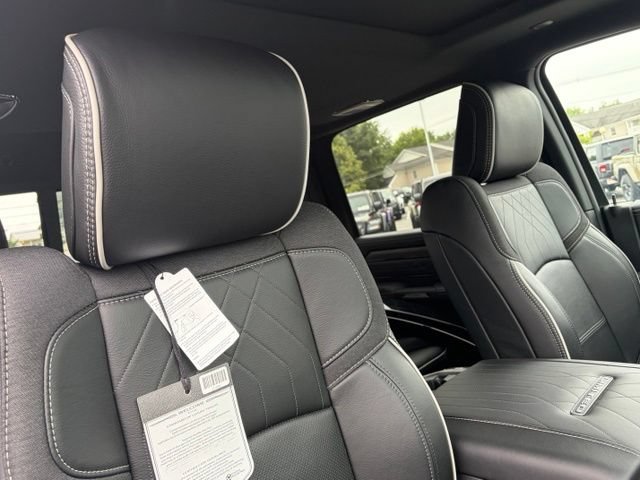 New 2026 RAM 3500 Limited AWD/4WD image 29