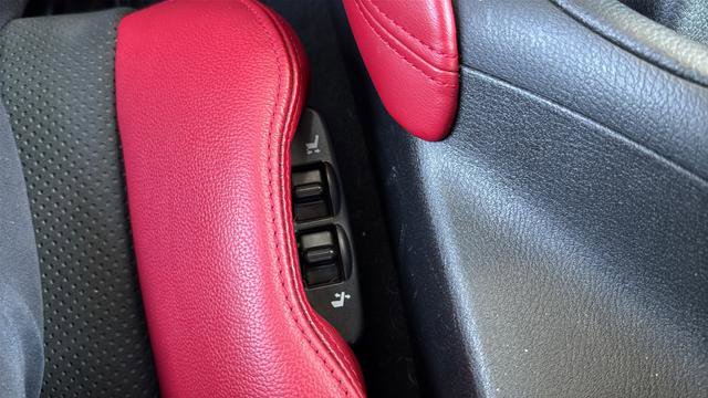 Used 2024 Nissan Z Performance w/ Floor Mat Package RWD image 11