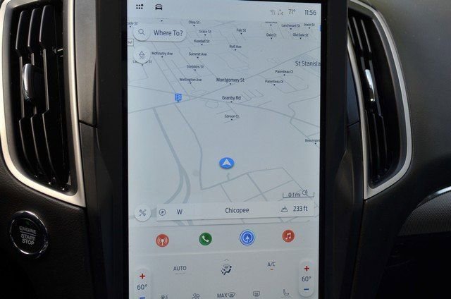 Used 2021 Ford Edge SEL w/ Convenience Package image 32