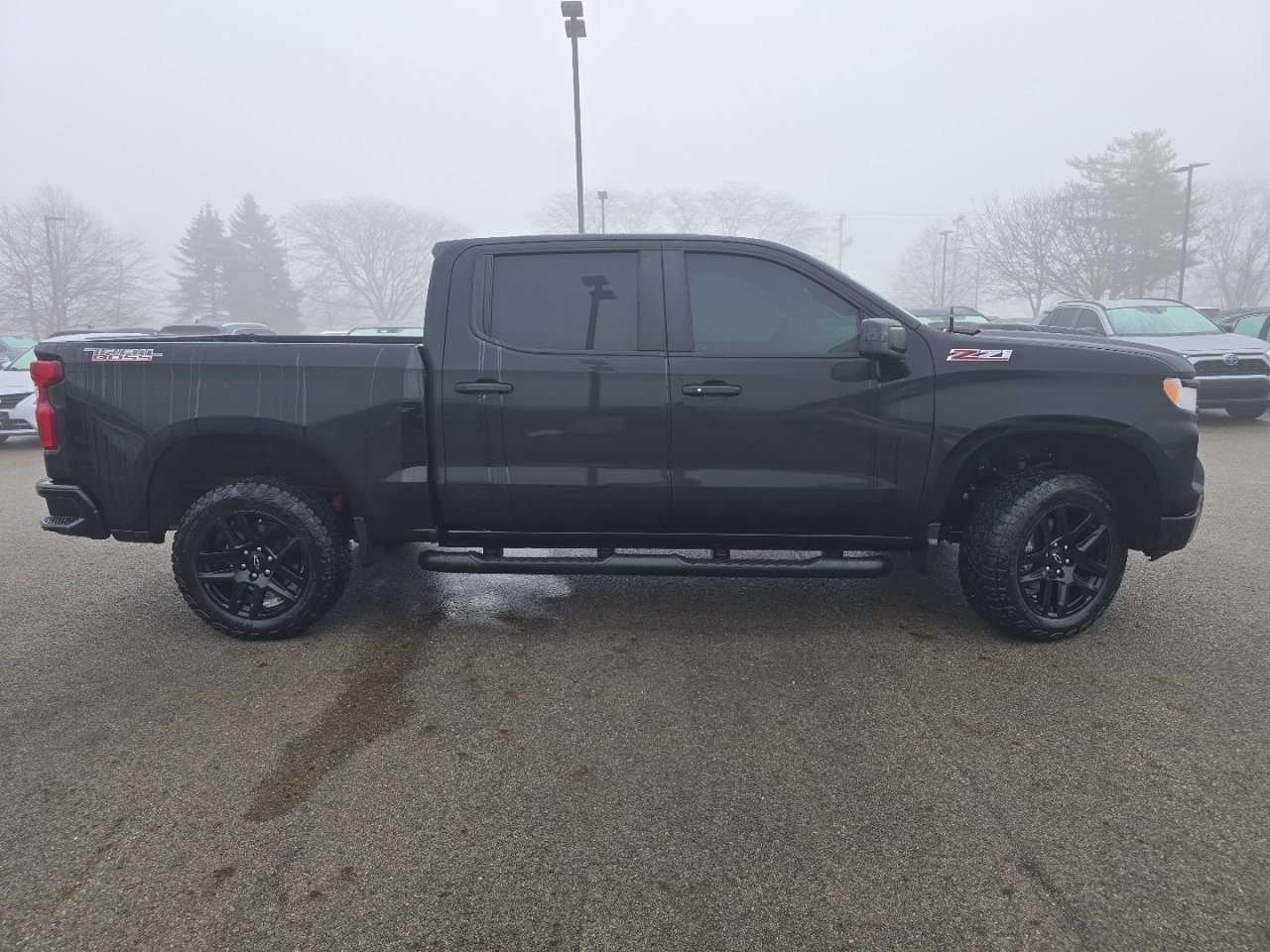 Used 2024 Chevrolet Silverado 1500 LT Trail Boss w/ Convenience Package II image 24