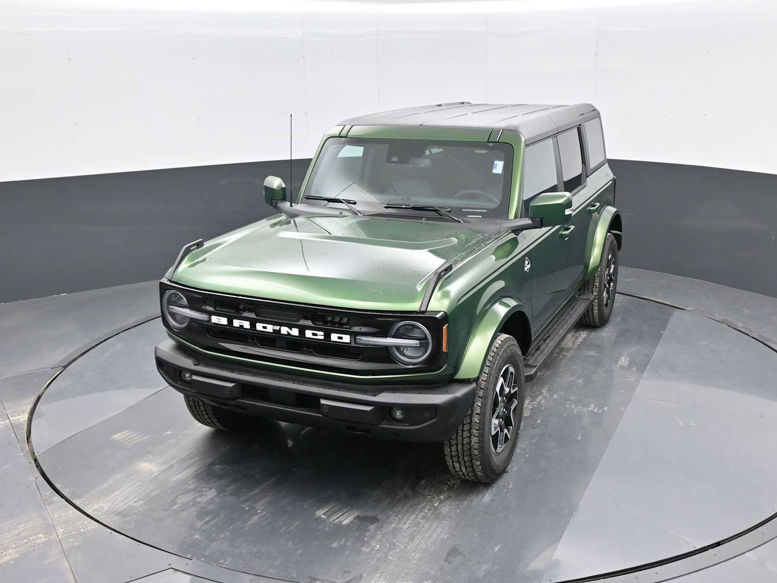 New 2024 Ford Bronco Outer Banks image 23