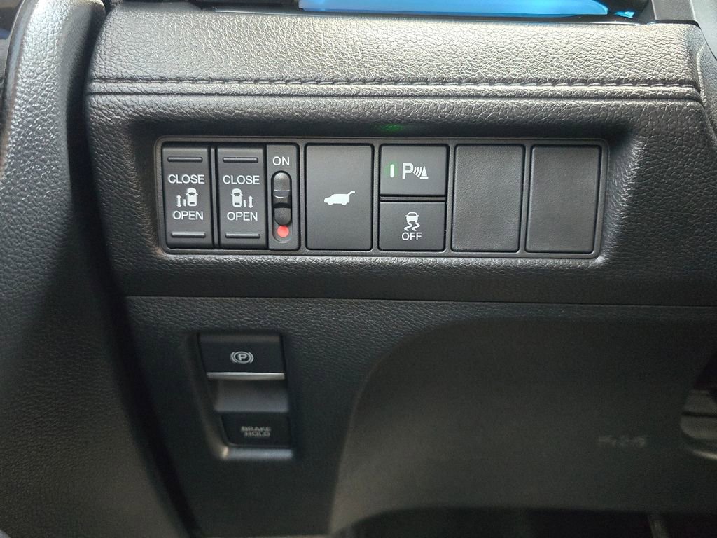 Used 2025 Honda Odyssey Touring image 16