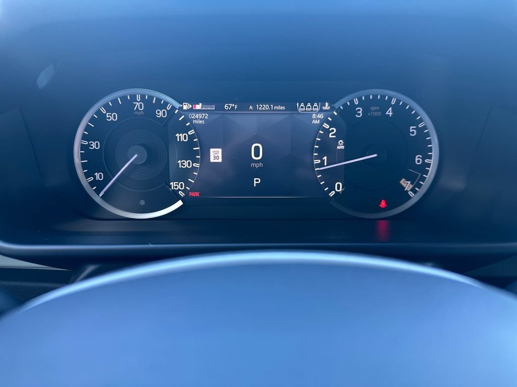 Used 2023 Land Rover Defender 90 X-Dynamic SE AWD/4WD image 17