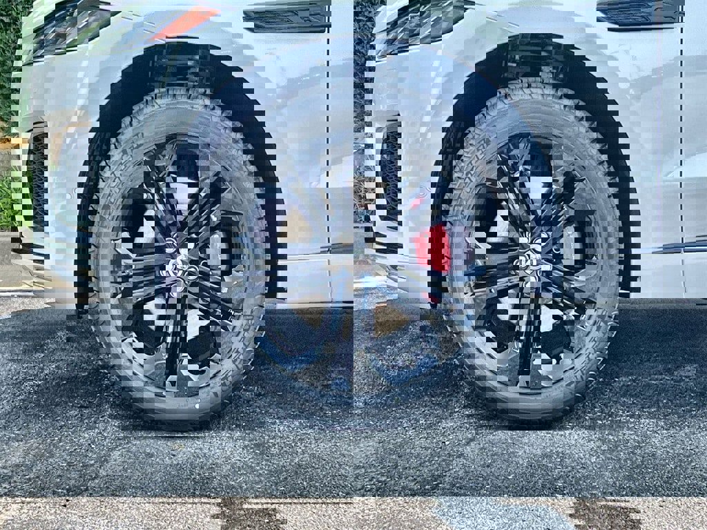 New 2026 Jaguar F-PACE R-Dynamic S image 10