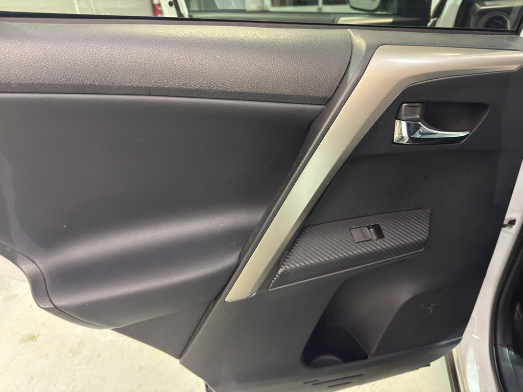 Used 2015 Toyota RAV4 Limited w/ Technology Package image 25