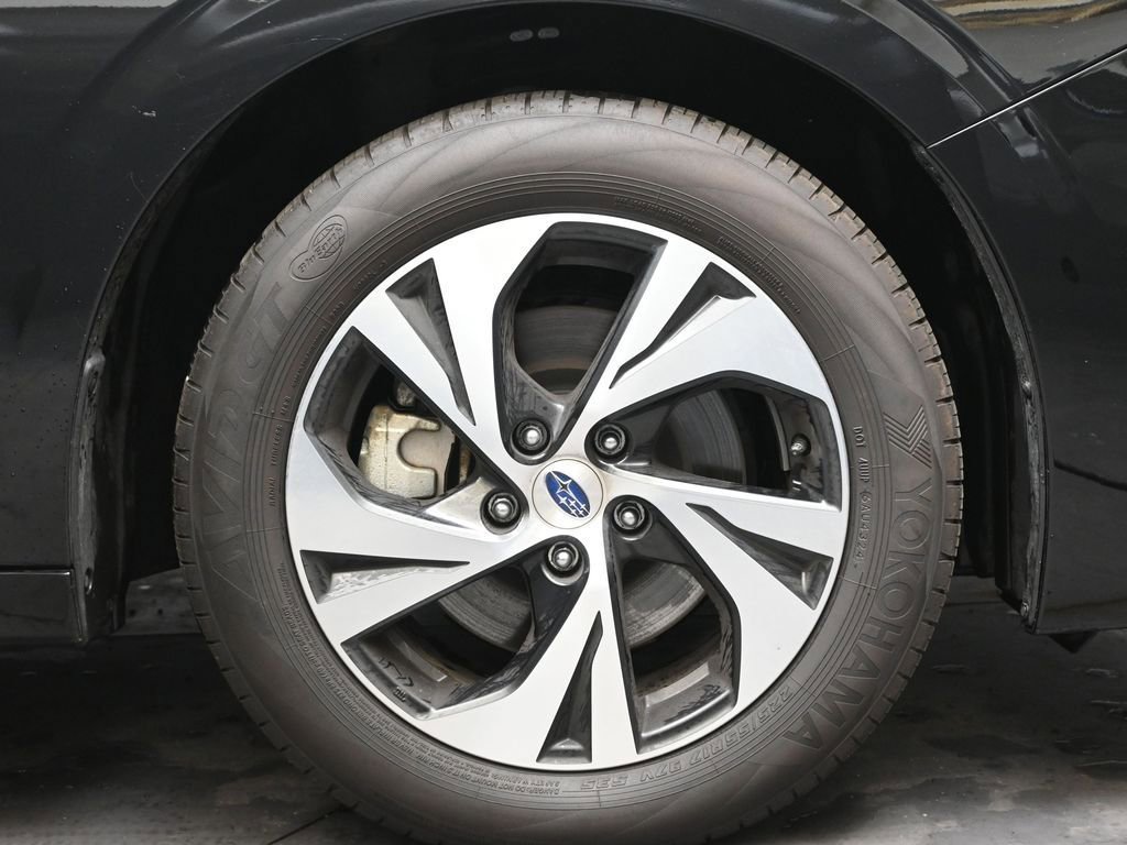 Certified 2025 Subaru Legacy Premium image 10