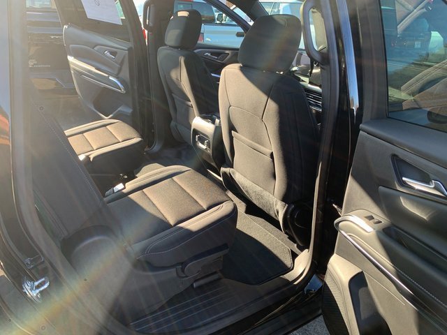 New 2026 Chevrolet Traverse LT w/ Sun and Wheel Package image 8