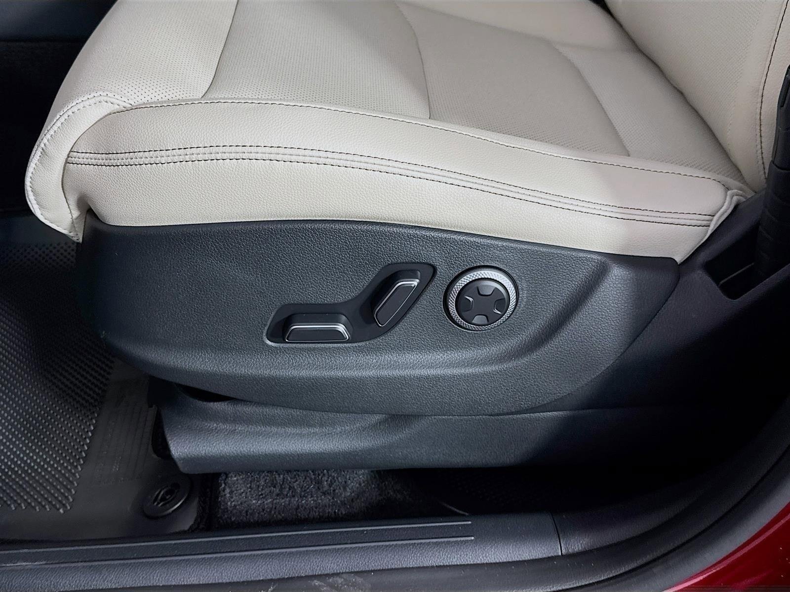 New 2026 Genesis GV70 2.5T Select image 21