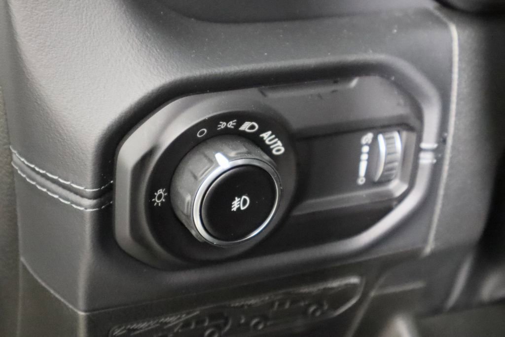 New 2026 Jeep Wrangler Sahara w/ Technology Group image 24