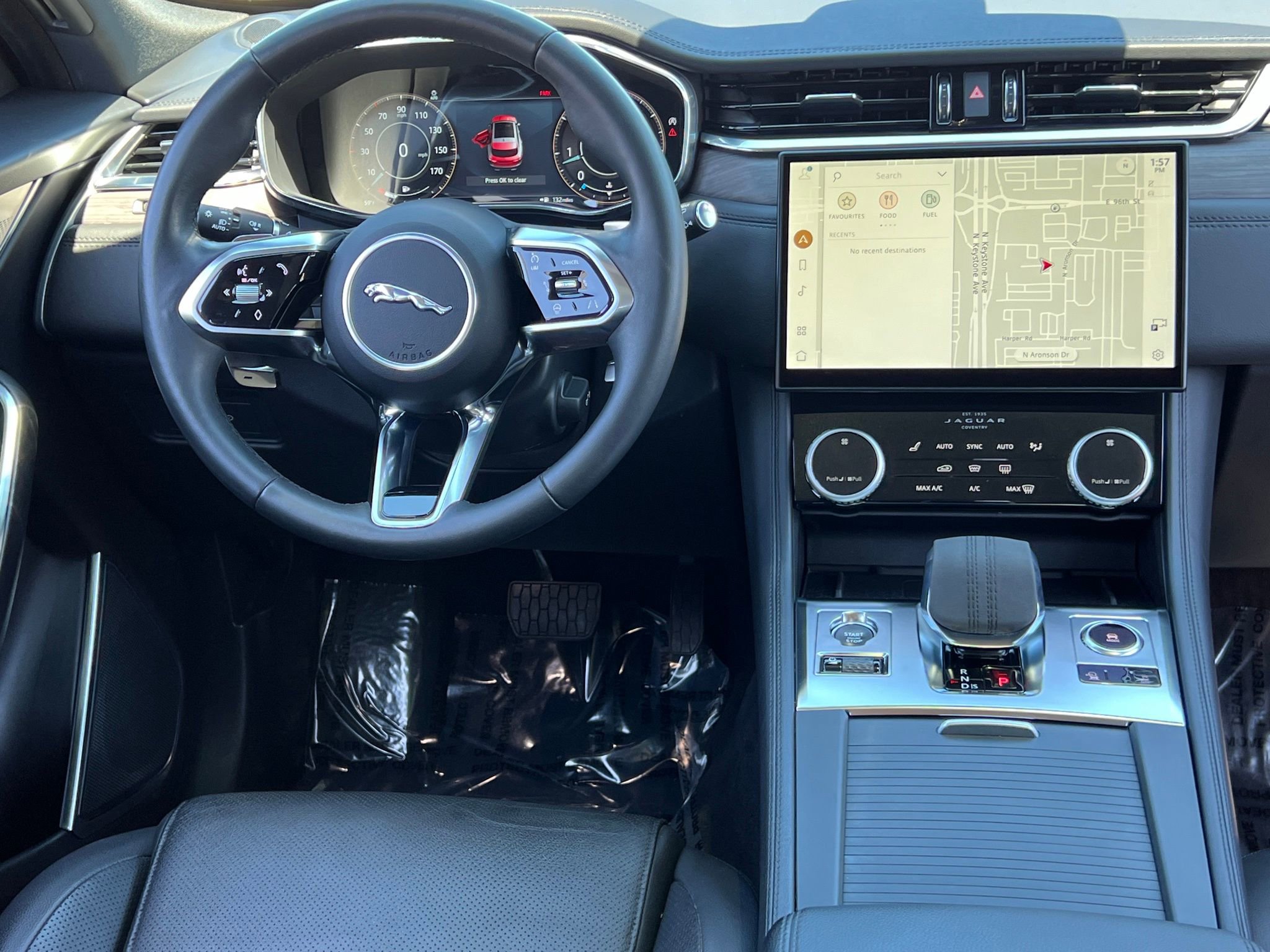 Used 2023 Jaguar F-PACE S AWD/4WD image 15