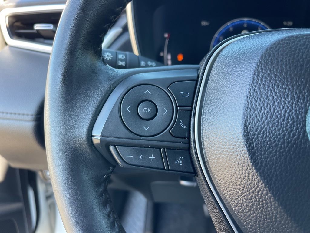 Certified 2025 Toyota Corolla Cross XLE image 17