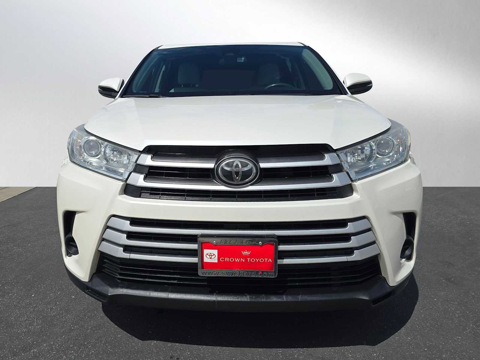 Used 2017 Toyota Highlander LE FWD image 8