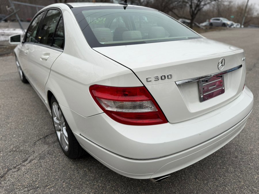Used 2010 Mercedes-Benz C 300 4MATIC Sedan image 11